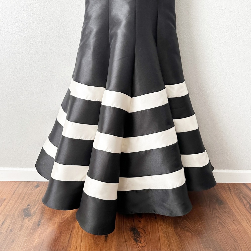 Mac Duggal Black and White Striped Mermaid Evening Gown - Picture 8 of 13